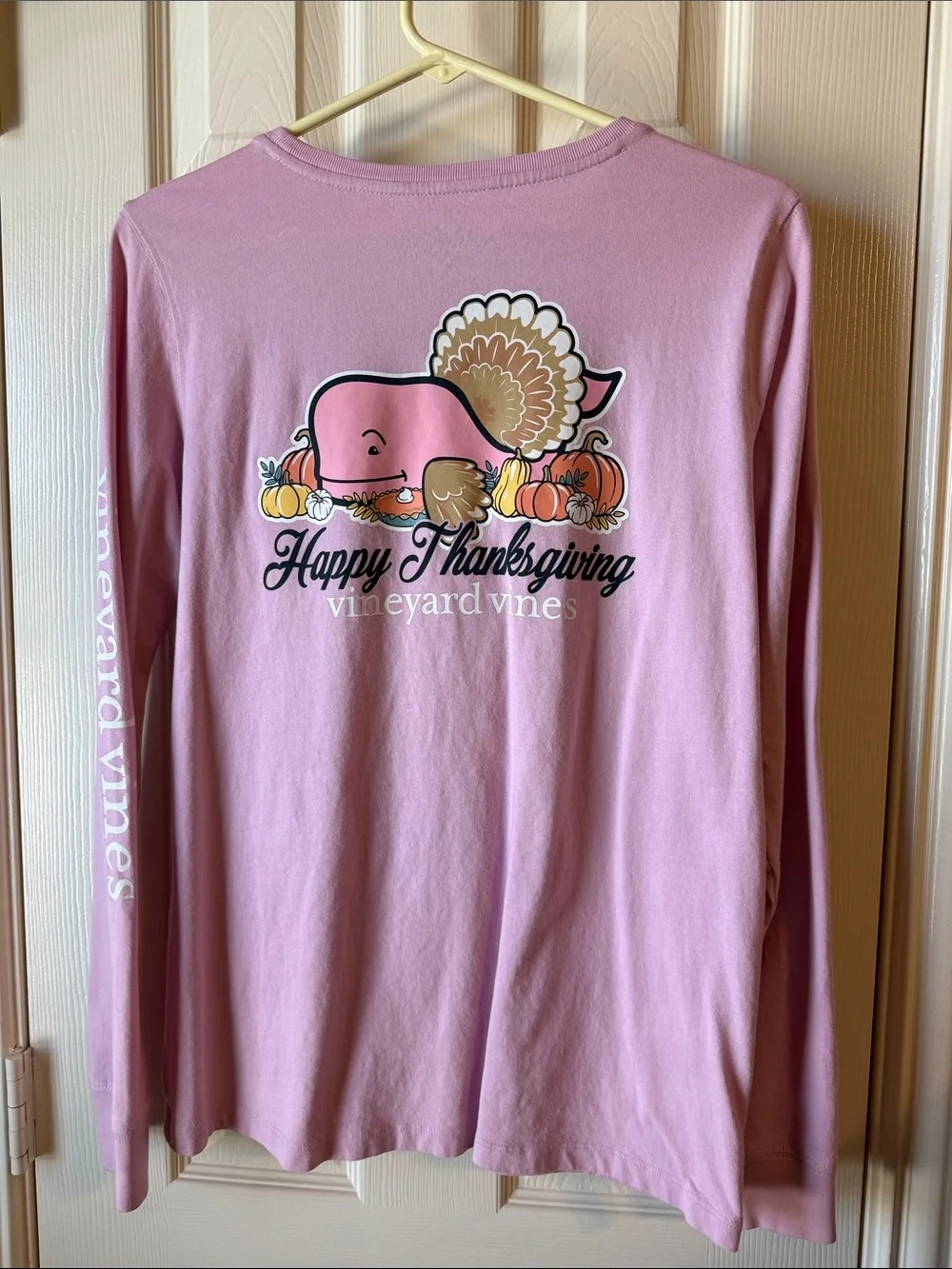 Vineyard Vines Pink Thanksgiving Whale Long-Sleeve tshirt size M